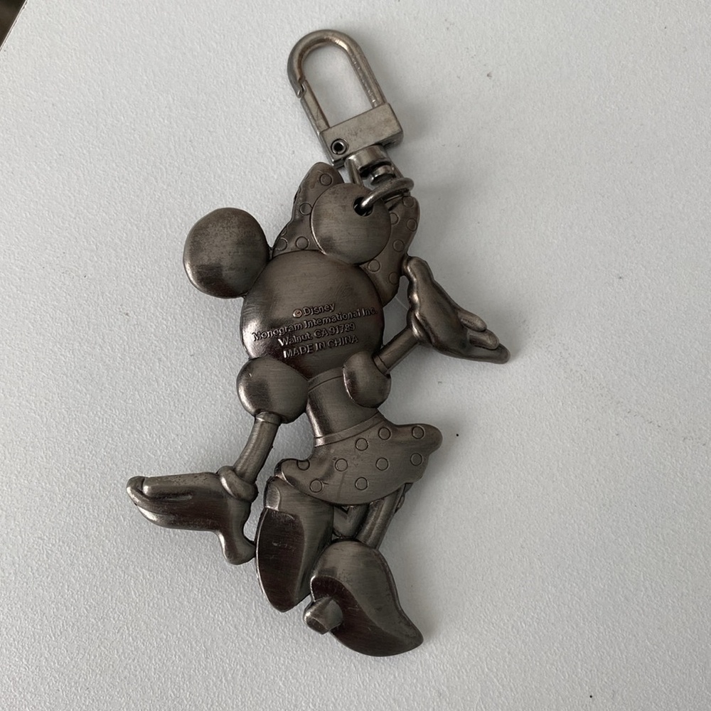 Minnie Mouse Silver Keychain - Picture 2 of 2